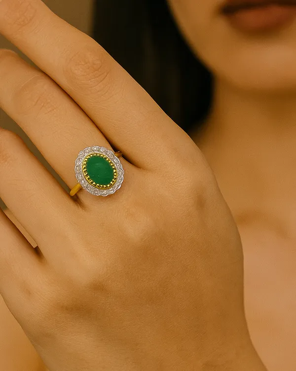 Oval Emerald Ring