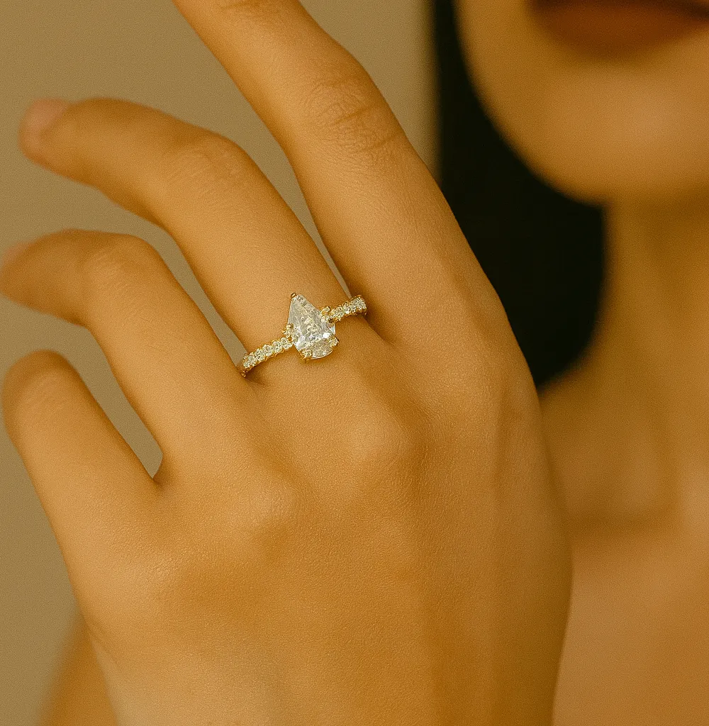Pear Diamond Ring